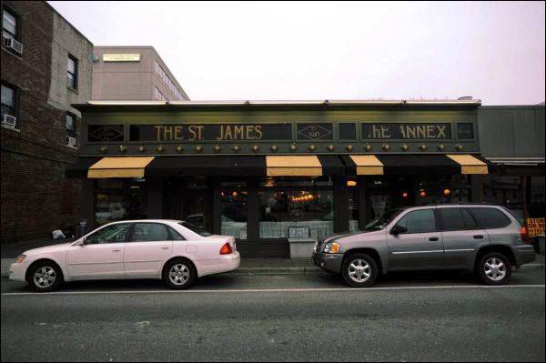 The St James | restaurant | 190 2nd St, Mineola, NY 11501, USA | 5167423040 OR +1 516-742-3040