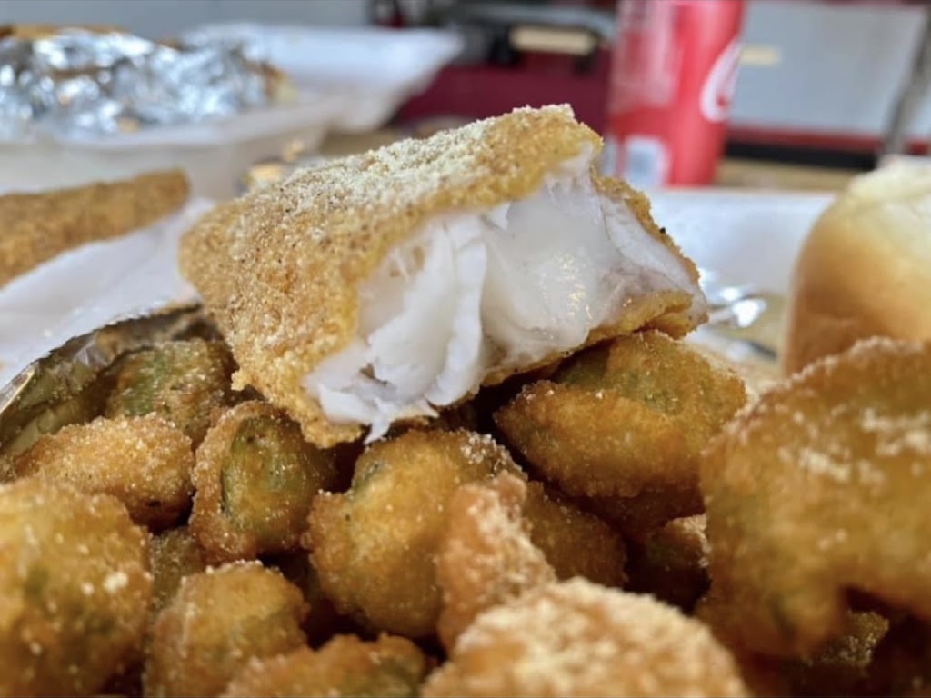 Bosses Chicken | restaurant | 321 N Main St, England, AR 72046, USA | 5012852844 OR +1 501-285-2844