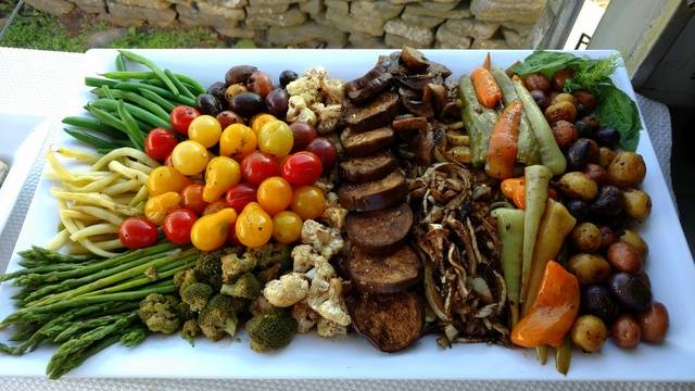 Victorias Wood Fired Pizza & Catering | meal takeaway | 12 P T Barnum Square, Bethel, CT 06801, USA | 2039173851 OR +1 203-917-3851