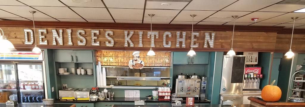 Denises Kitchen | restaurant | 2335 NE 5th Ave, Pompano Beach, FL 33064, USA | 9549437411 OR +1 954-943-7411