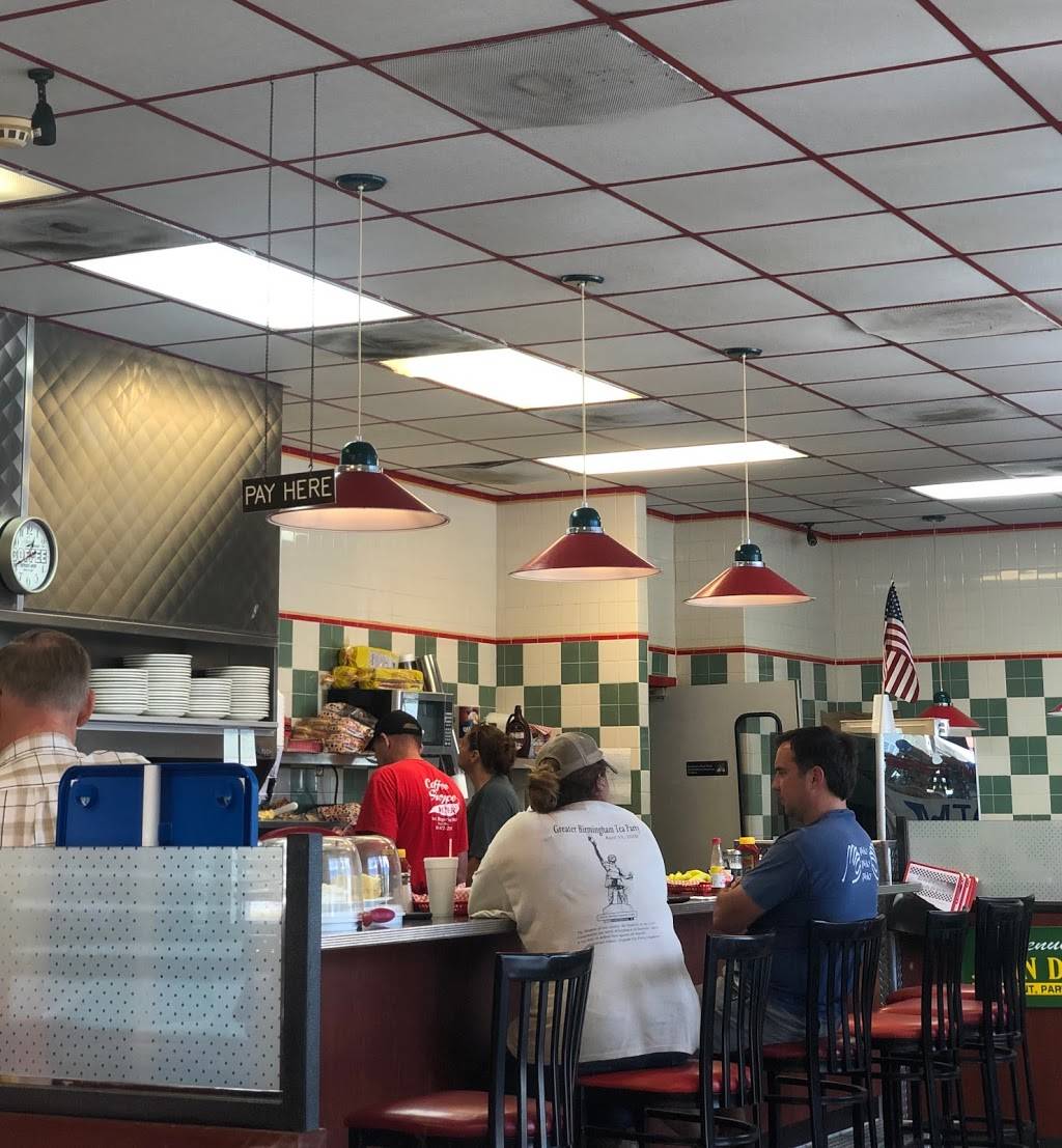 Coffee Shoppe | restaurant | 5275 US-280, Harpersville, AL 35078, USA | 2056722278 OR +1 205-672-2278