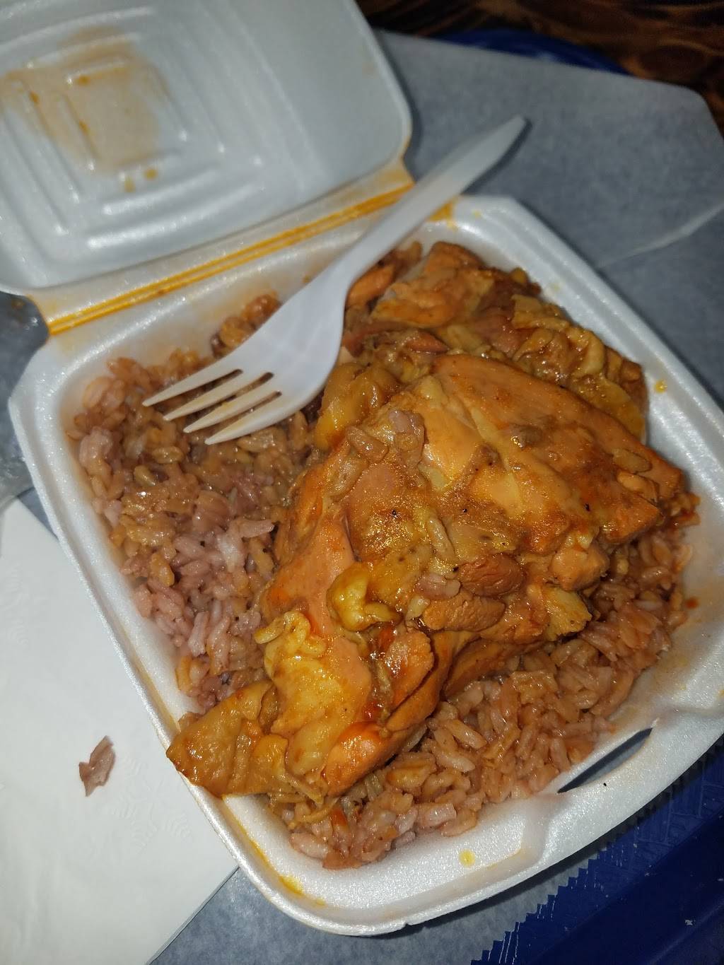 Hempstead Sabor Latino Deli | restaurant | 142 N Franklin St, Hempstead, NY 11550, USA | 5162796803 OR +1 516-279-6803