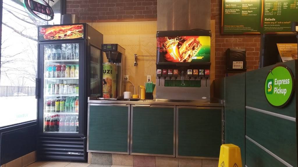 Subway Restaurants | restaurant | 69 E Shore Rd, Manhasset, NY 11030, USA | 5163656164 OR +1 516-365-6164