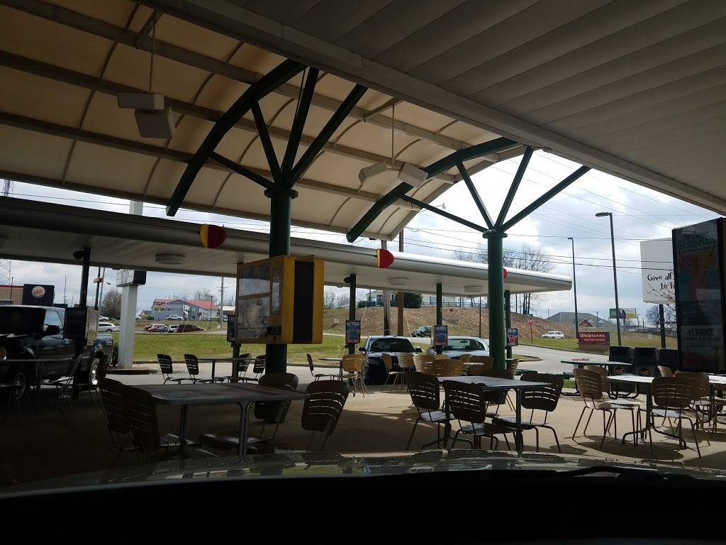 Sonic Drive-In | restaurant | Roger Wells Blvd, 200 North St, Glasgow, KY 42141, United States | 2706515422 OR +1 270-651-5422