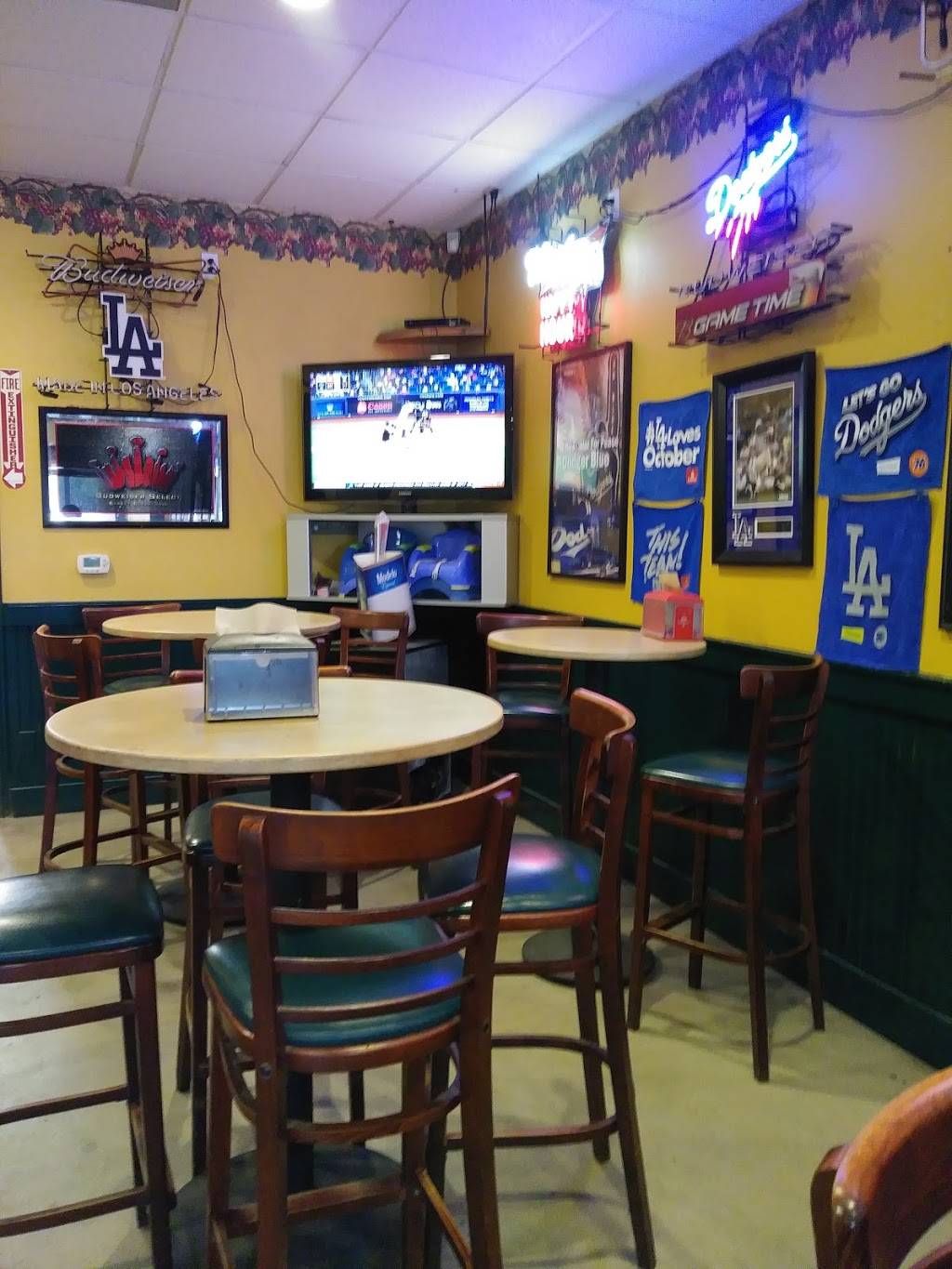 Stuft Pizza Cafe | restaurant | 7251 Haven Ave # A, Rancho Cucamonga, CA 91701, USA | 9099899801 OR +1 909-989-9801