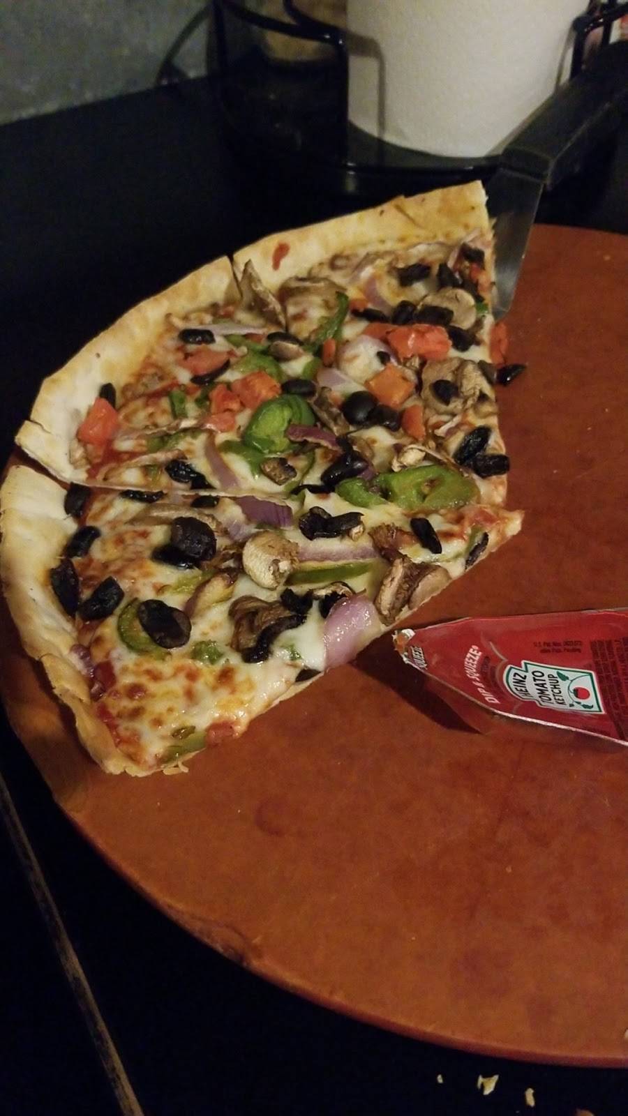 Pizza Hut | restaurant | 280 Route 211 East, Suite 115, Middletown, NY 10940, USA | 8453438180 OR +1 845-343-8180