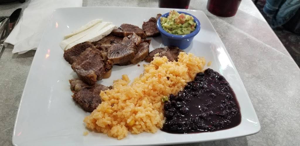 Mi Familia Authentic Mexican Cuisine | restaurant | 12 Snowhill St, Spotswood, NJ 08884, USA | 7322513800 OR +1 732-251-3800