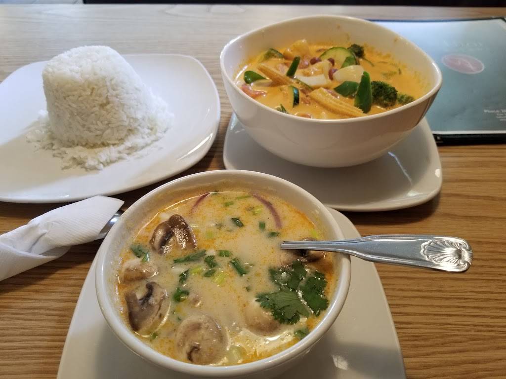 So Thai Restaurant | restaurant | 3377 Elizabeth Lake Rd, Waterford Twp, MI 48328, USA | 2486826350 OR +1 248-682-6350