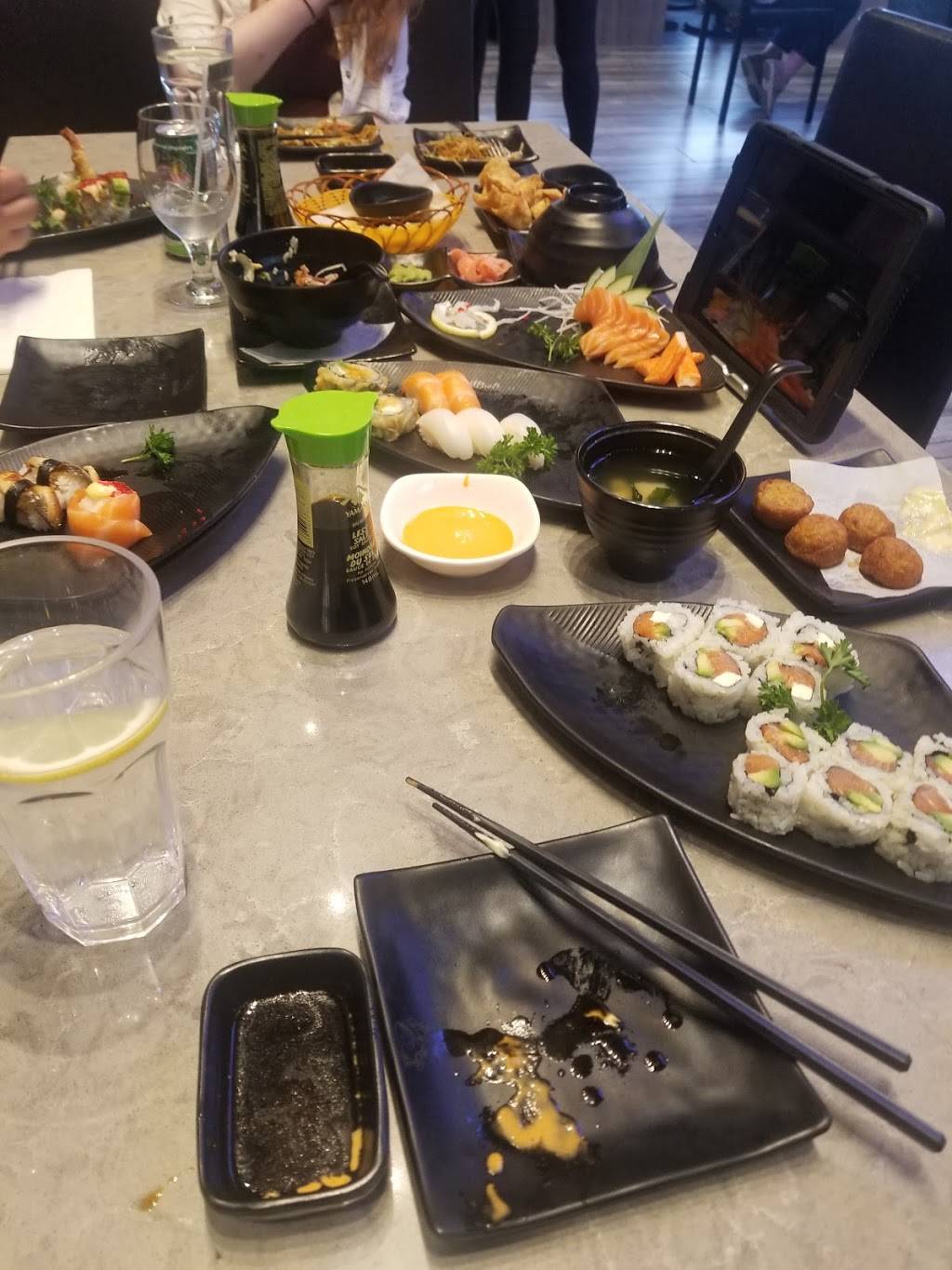 Sakana House Japanese Restaurant | restaurant | 347 Cundles Rd E, Barrie, ON L4M 0G9, Canada | 7057210880 OR +1 705-721-0880