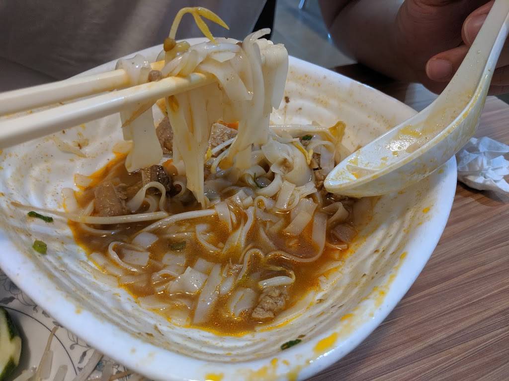 Xelua Vietnamese Restaurant | restaurant | 180 Steeles Ave W, Thornhill, ON L4J 2L1, Canada | 9058822122 OR +1 905-882-2122