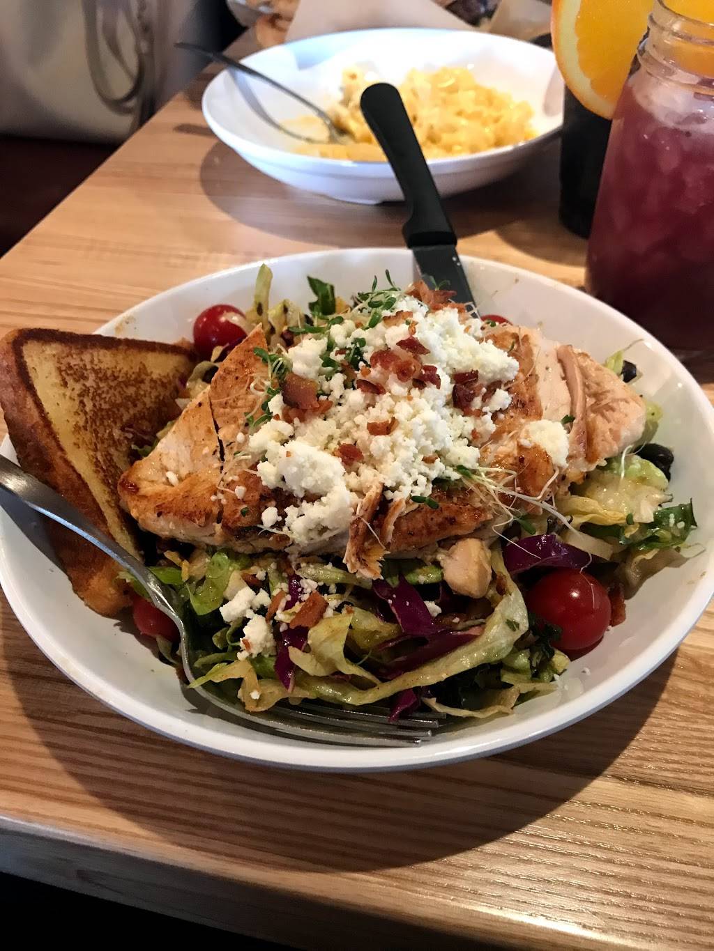 GRUB BURGER BAR | restaurant | 13815 Whittier Blvd, Whittier, CA 90605, USA | 5627817878 OR +1 562-781-7878