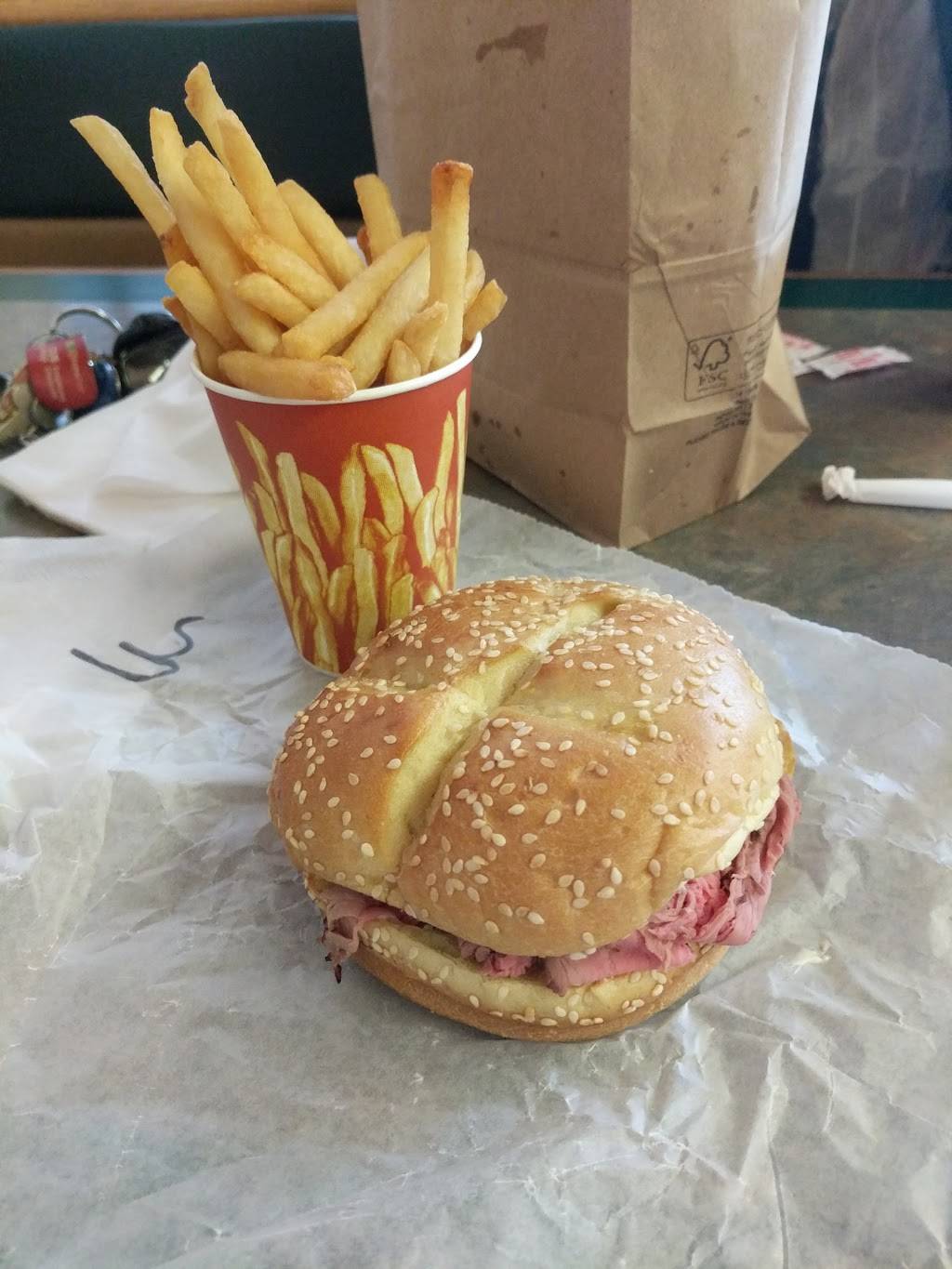 Bill & Bobs Roast Beef | meal takeaway | 57 Main St, Woburn, MA 01801, USA | 7819359842 OR +1 781-935-9842