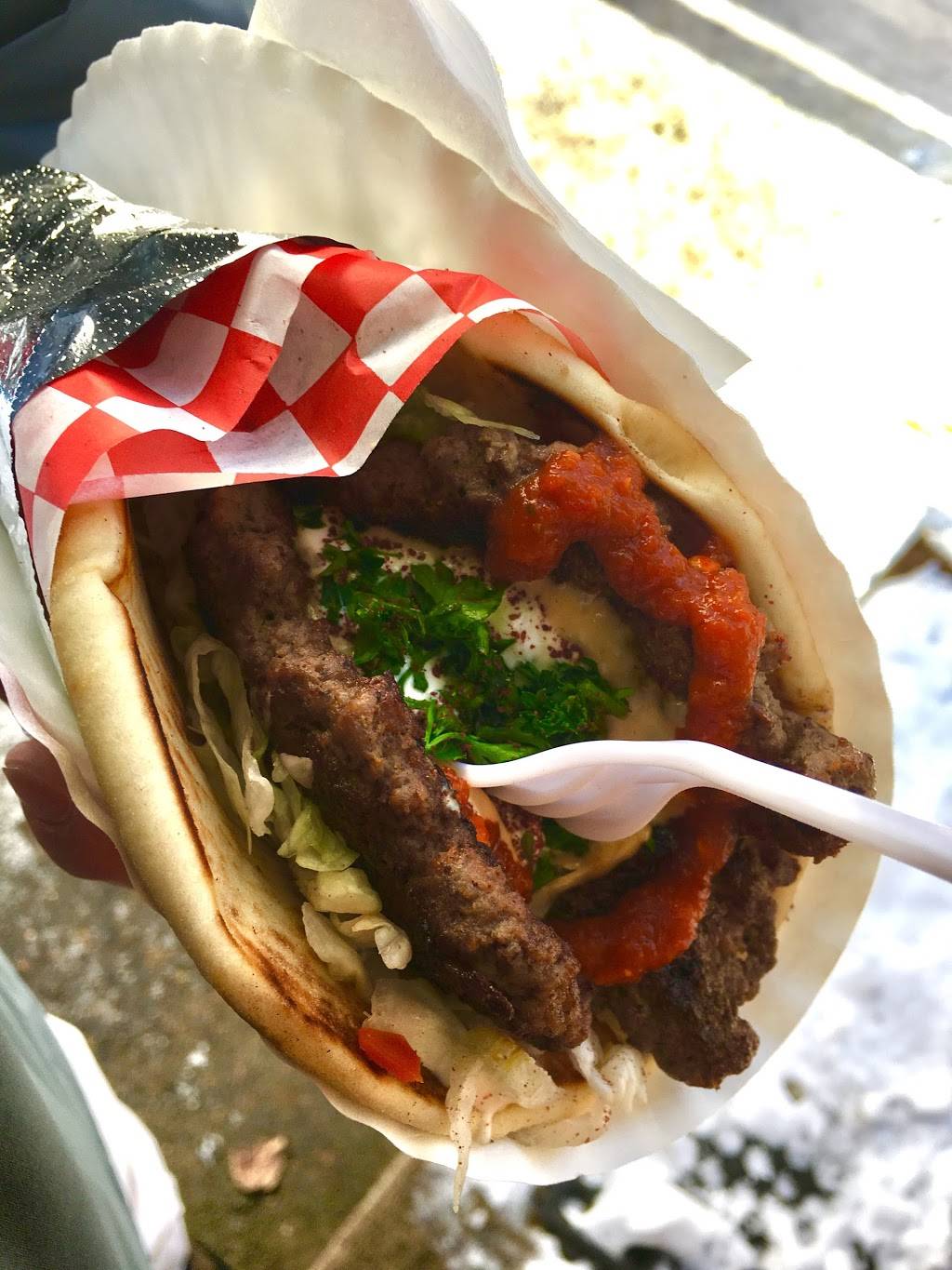 Noah Halal | restaurant | 310 SW 5th Ave, Portland, OR 97204, USA | 9714070903 OR +1 971-407-0903