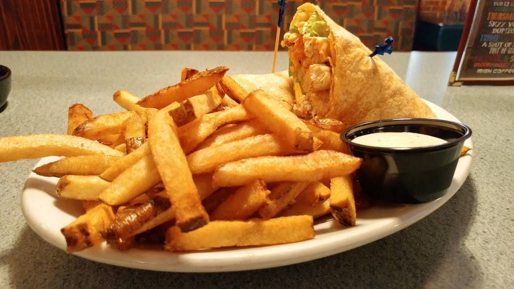 Kellys Tavern - Port Warwick | restaurant | 1010 Loftis Blvd, Newport News, VA 23606, USA | 7572460080 OR +1 757-246-0080