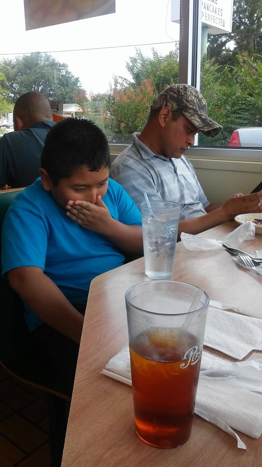 Subway Restaurants | restaurant | 68 E Pine St, McBee, SC 29101, USA | 8433355300 OR +1 843-335-5300