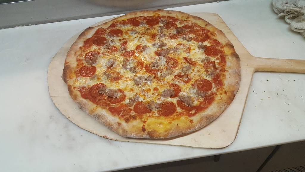 Star Pizza Family Restaurant | restaurant | 1720B Barnum Ave, Stratford, CT 06614, USA | 2033869243 OR +1 203-386-9243