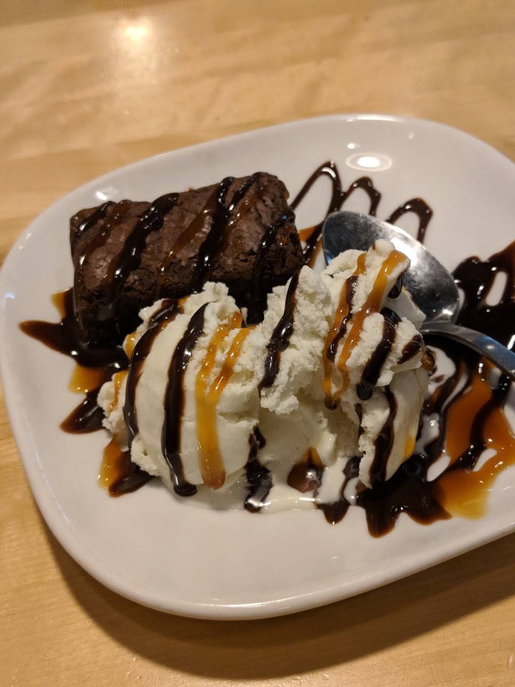 Boston Pizza | restaurant | 821 Rye St, Peterborough, ON K9J 6W9, Canada | 7057402775 OR +1 705-740-2775