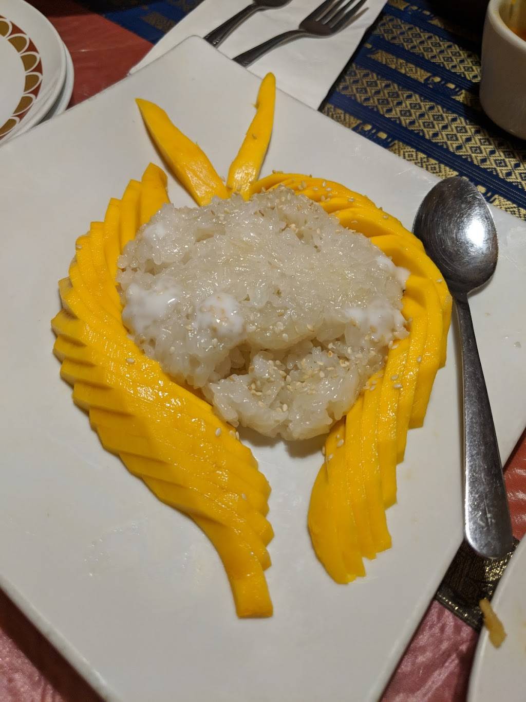 Thai Family Restaurant | restaurant | 130 S Mountain Ave P, Upland, CA 91786, USA | 9099203640 OR +1 909-920-3640