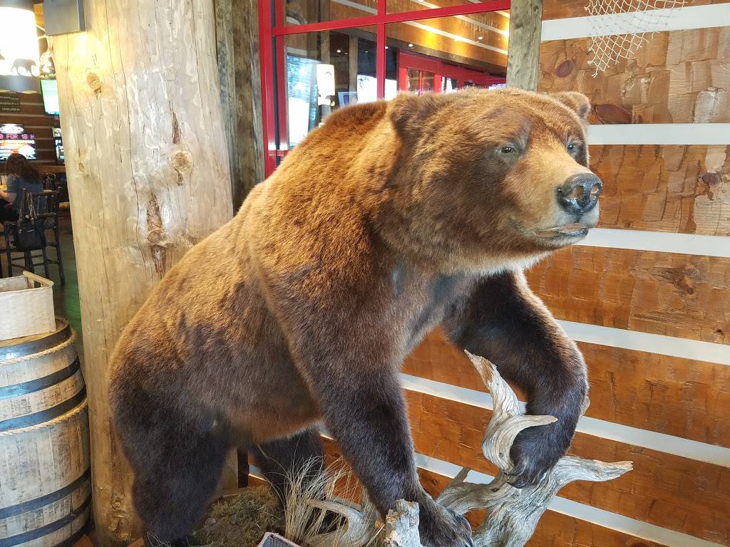 Twin Peaks Restaurant | restaurant | 2224 Palm Beach Lakes Blvd, West Palm Beach, FL 33409, USA | 5615089490 OR +1 561-508-9490