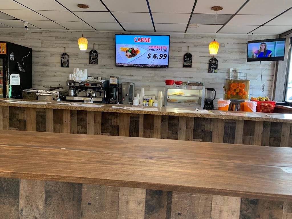 747 Cafeteria | restaurant | 4665 NW 7th St, Miami, FL 33126, USA | 3054460171 OR +1 305-446-0171