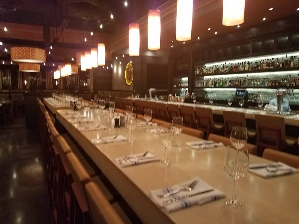 Paul Martin’s American Grill | restaurant | 534 Spectrum Center Dr, Irvine, CA 92618, USA | 9494531144 OR +1 949-453-1144