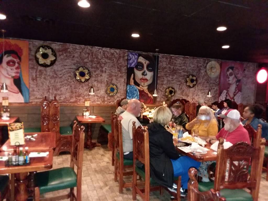 Pueblo Viejo Mexican Restaurant And Cantina | restaurant | 4447 Mahoning Ave, Warren, OH 44483, USA | 3304696724 OR +1 330-469-6724