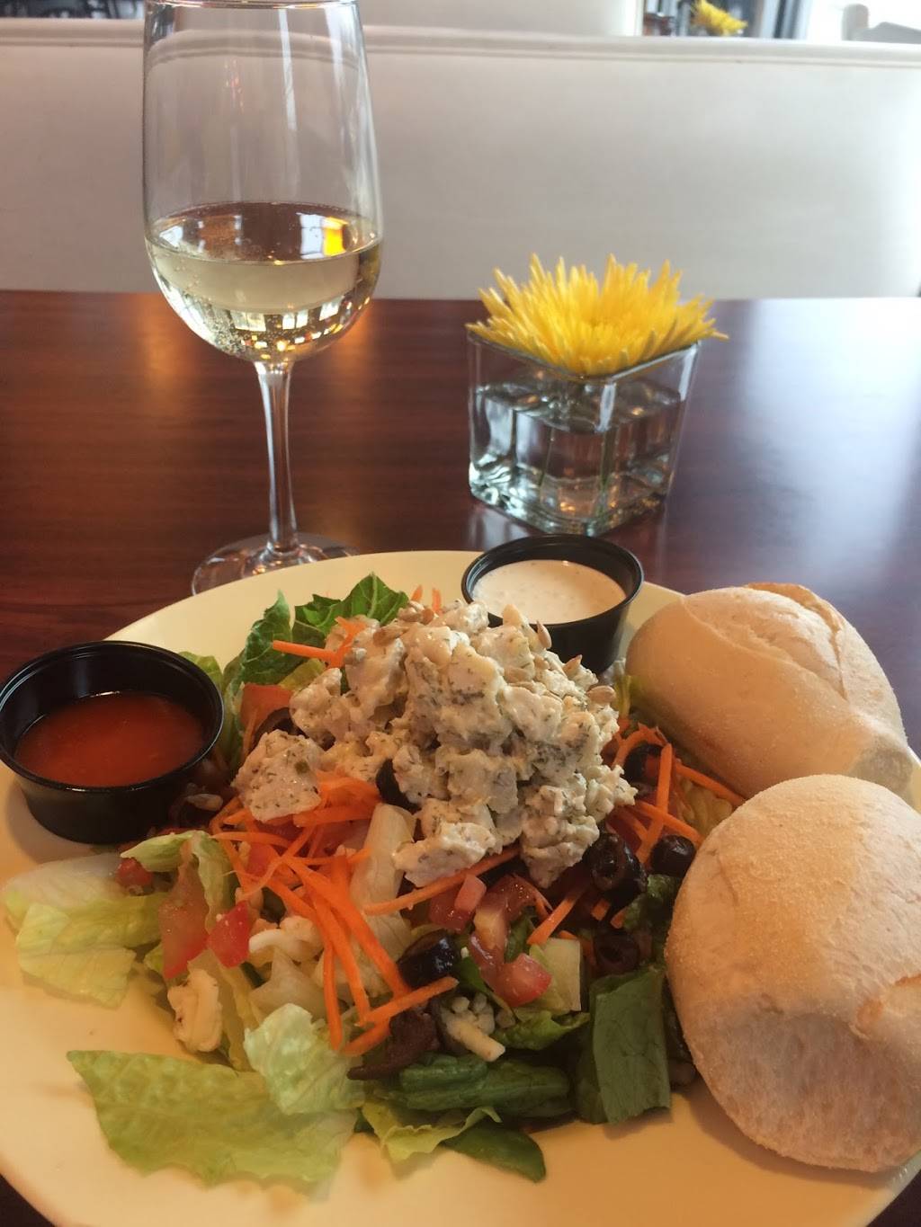 Allys Bistro | cafe | N72W13350 Lund Ln, Menomonee Falls, WI 53051, USA | 2622519727 OR +1 262-251-9727