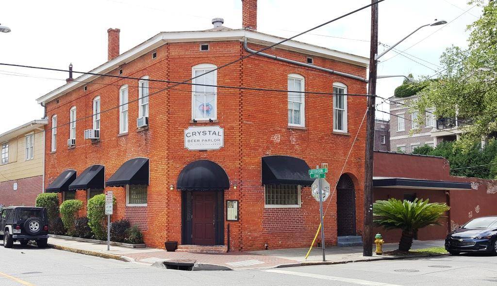 Crystal Beer Parlor | restaurant | 301 W Jones St, Savannah, GA 31401, USA | 9123491000 OR +1 912-349-1000