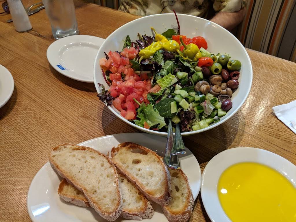 Via Napoli Ristorante e Pizzeria | restaurant | 1510 Avenue of the Stars, Orlando, FL 32830, USA | 4075608050 OR +1 407-560-8050