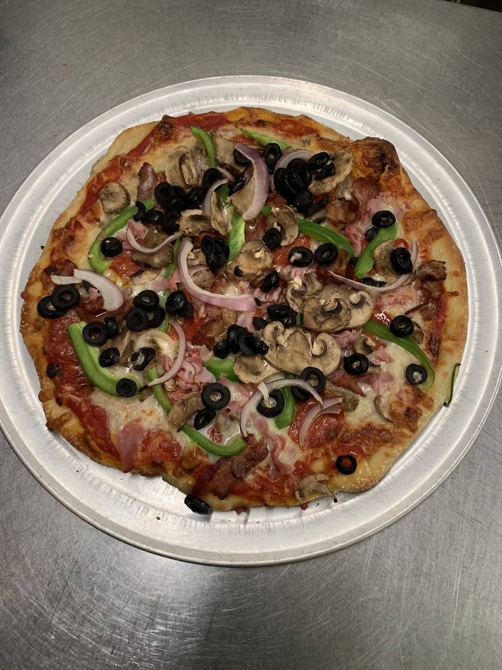 Blondies Bar And Grill | restaurant | 175 S Main St, St Clair, MO 63077, USA | 6366295511 OR +1 636-629-5511