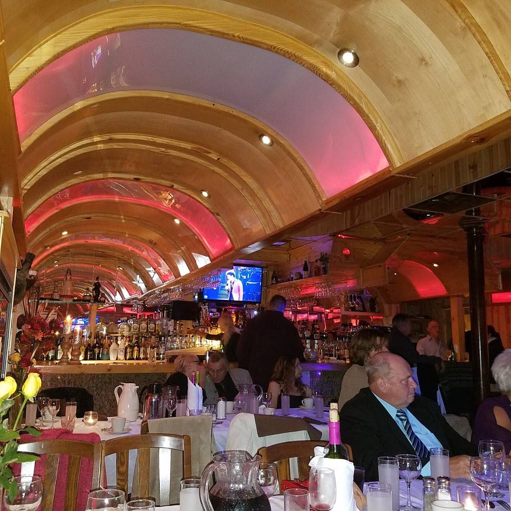 Hunters Restaurant & Lounge | restaurant | 7232 W Diversey Ave, Elmwood Park, IL 60707, USA | 7084534430 OR +1 708-453-4430