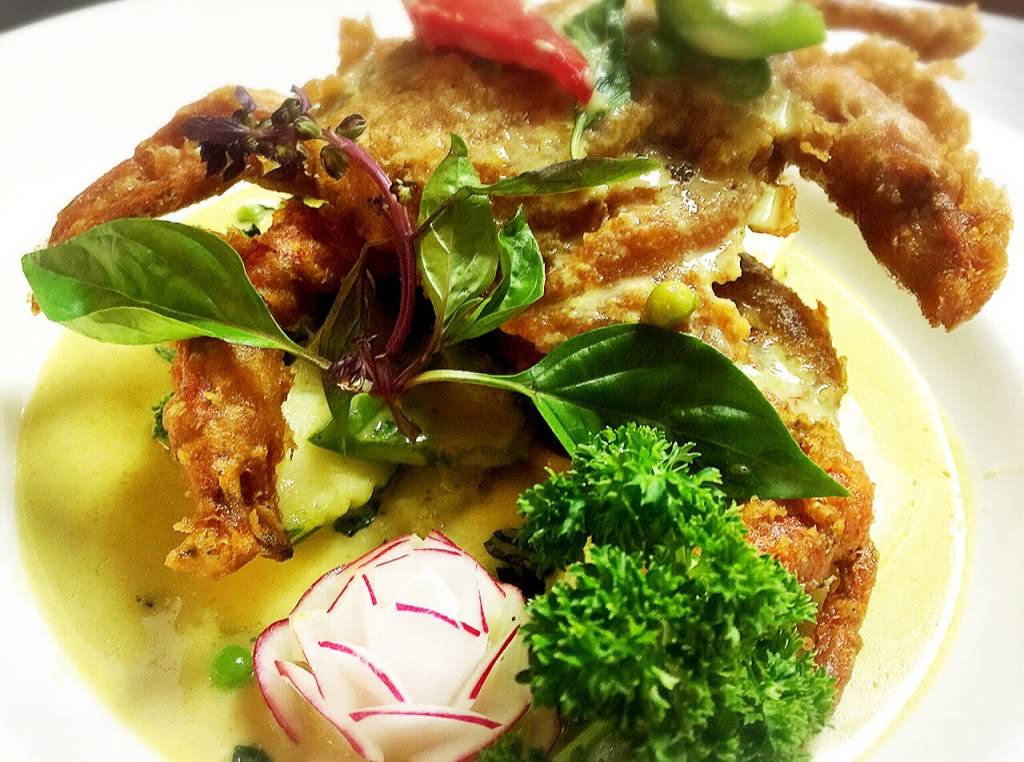 Royal Bistro Thai Asian Fusion Restaurant | restaurant | 6365 Spalding Dr suite a, Peachtree Corners, GA 30092, USA | 8286359745 OR +1 828-635-9745