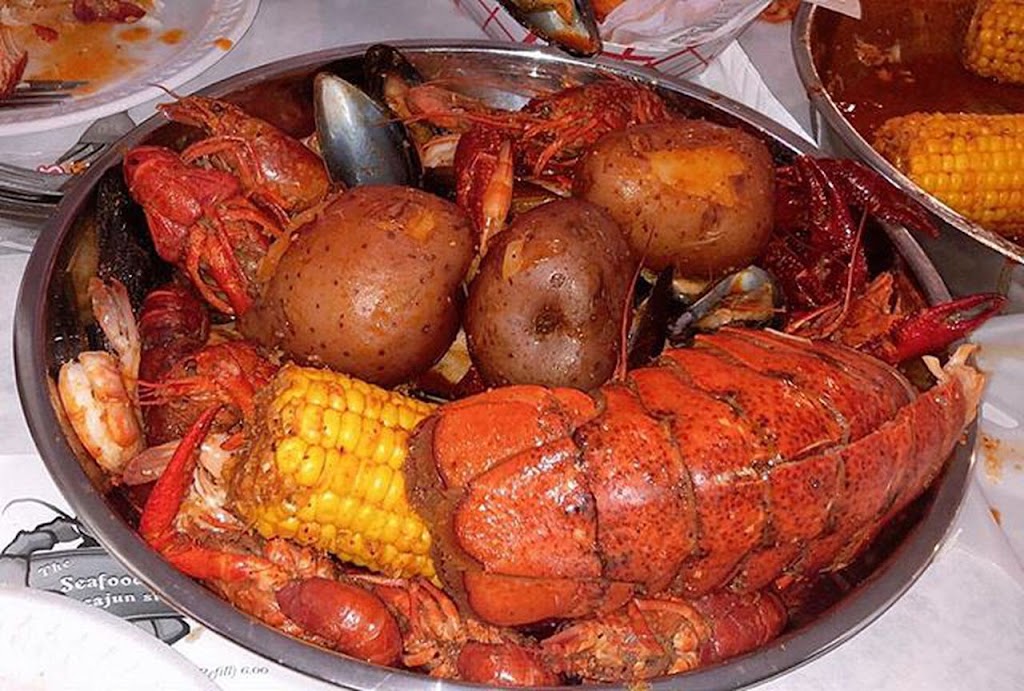 Md Long Seafood | restaurant | 525 Washington Ave, Philadelphia, PA 19147, USA | 2675072629 OR +1 267-507-2629