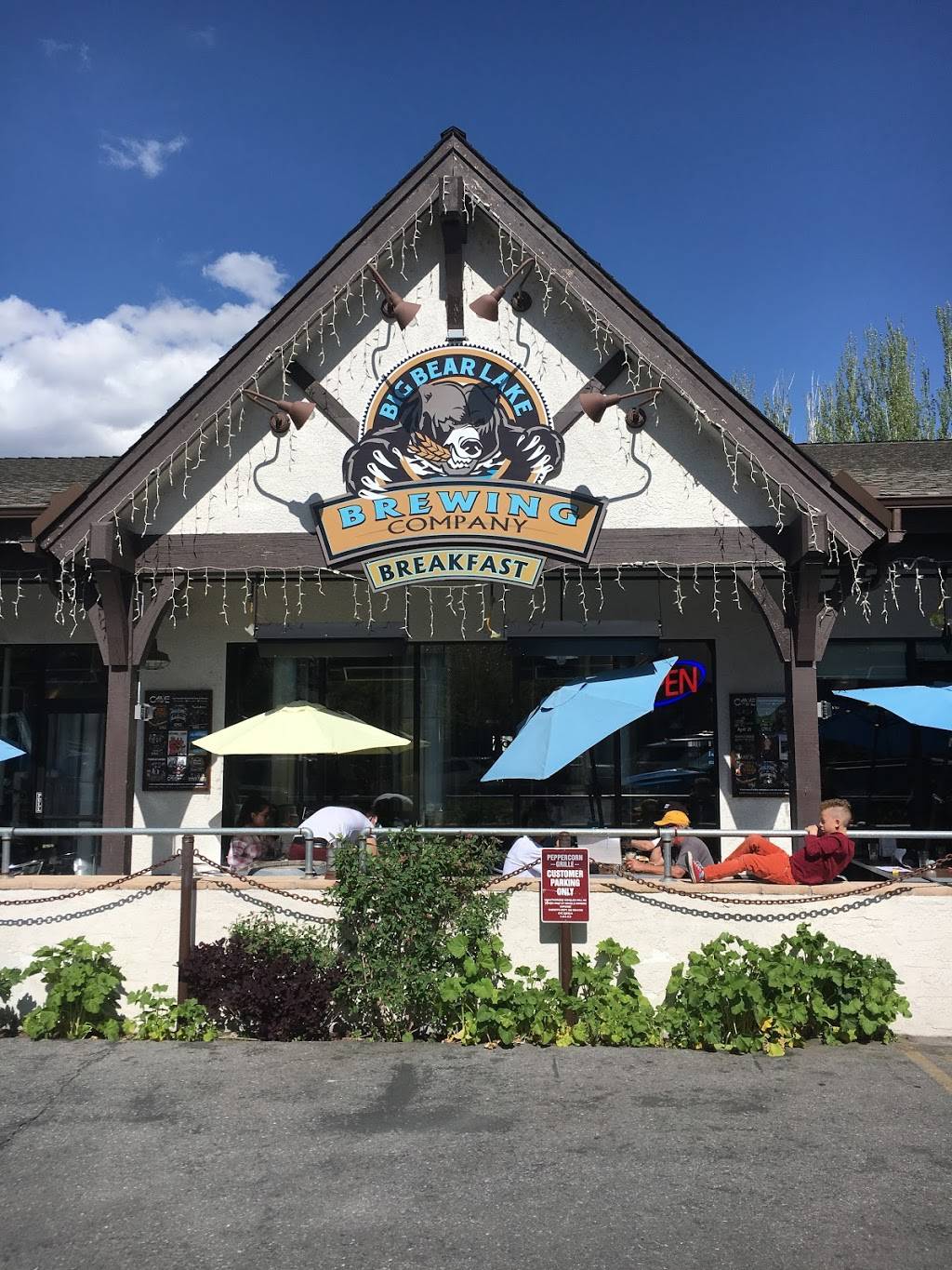 Big Bear Lake Brewing Company | restaurant | 40827 Stone Rd, Big Bear Lake, CA 92315, USA | 9098780283 OR +1 909-878-0283