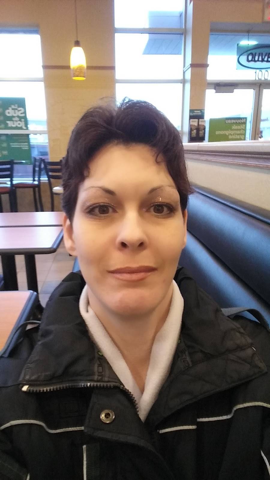 Subway | restaurant | local 100, 2289 Avenue Chauveau, Québec, QC G2C 0G7, Canada | 4188450101 OR +1 418-845-0101