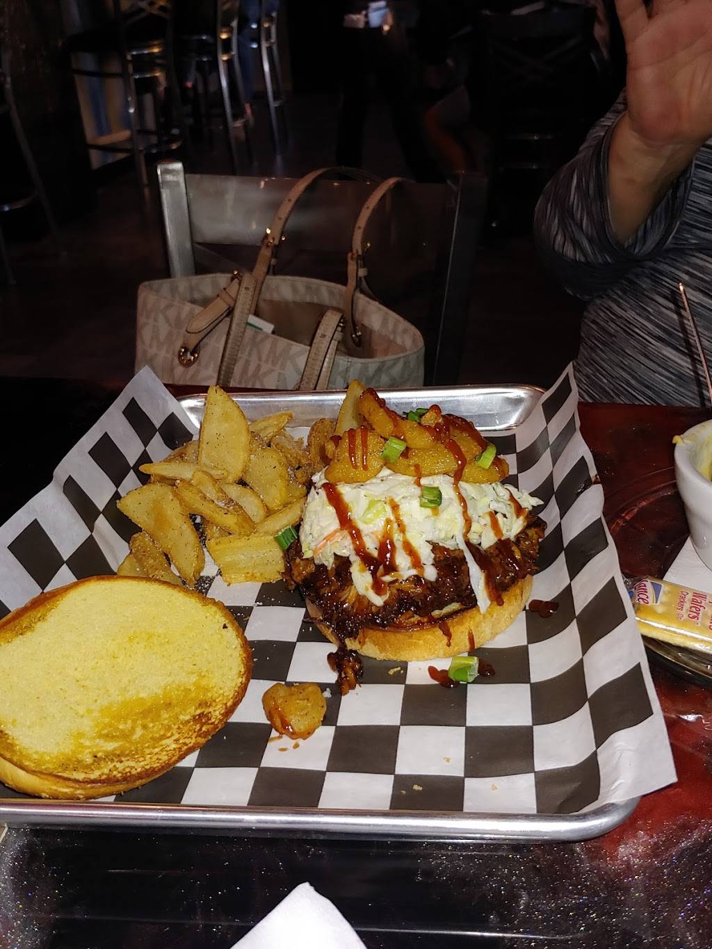 Iron Axe Bar & Grill | restaurant | 2842 S Ridgewood Ave, South Daytona, FL 32119, USA | 3862389170 OR +1 386-238-9170