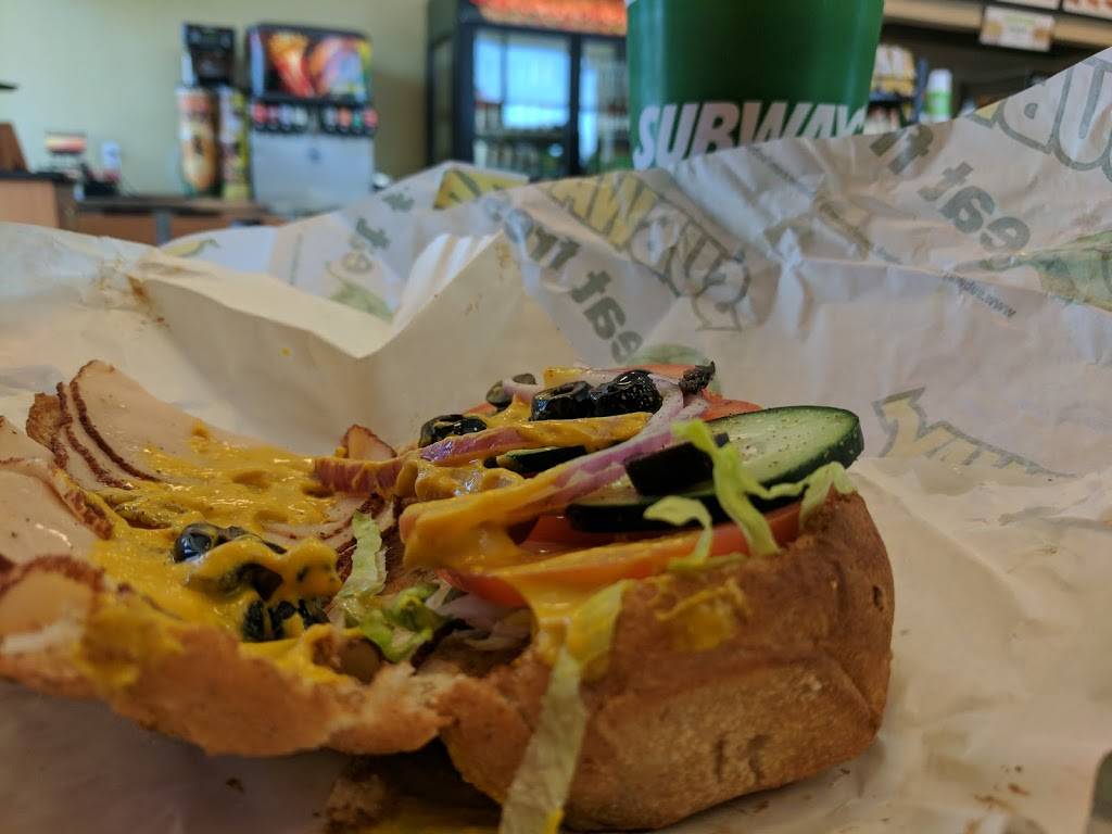 Subway Restaurants | restaurant | 7770 Telegraph Rd C, Ventura, CA 93004, USA | 8056592177 OR +1 805-659-2177