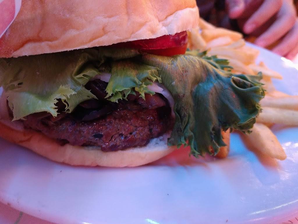 Mannys Original Chophouse | restaurant | 2513, 5125 Florida Ave S, Lakeland, FL 33813, USA | 8639409924 OR +1 863-940-9924