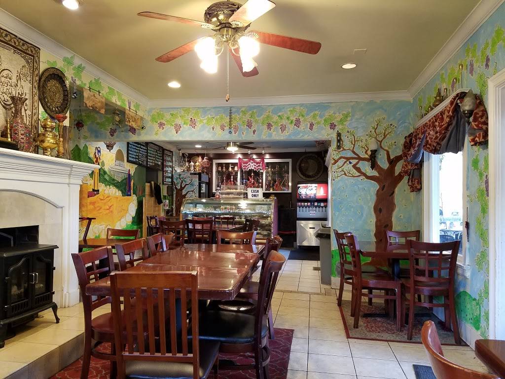 Sams Restaurant | restaurant | 301 B St, Davis, CA 95616, USA | 5307582855 OR +1 530-758-2855