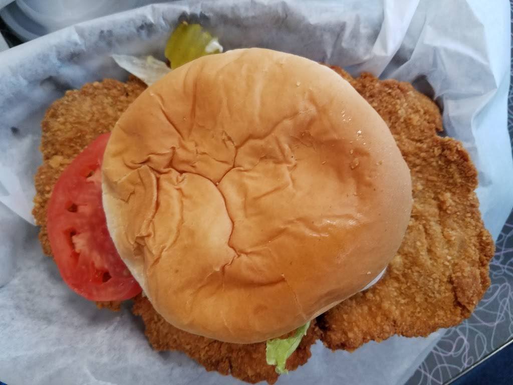 Our Inn Place | restaurant | 1901 Willow St, Pekin, IL 61554, USA | 3093477777 OR +1 309-347-7777