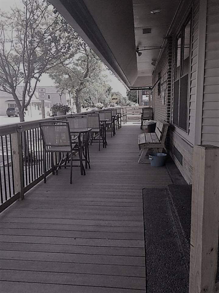 Schumachers Shanty Pizza and Sandwich Pub | restaurant | 101 S Military Rd, Stockbridge, WI 53088, USA | 9204391232 OR +1 920-439-1232