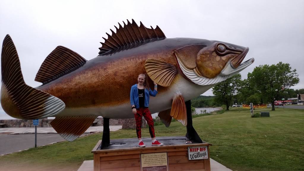 Svobodas Spotlite Family Restaurant | restaurant | 9563 Madison St, Garrison, MN 56450, USA | 3206924692 OR +1 320-692-4692