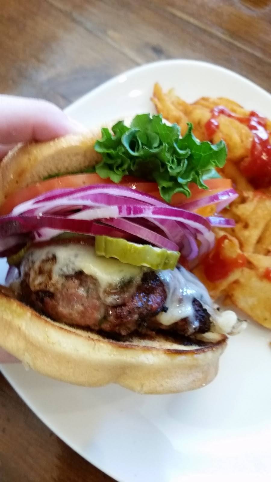 Diggers | restaurant | 58 W Main St, Riverhead, NY 11901, USA | 6313693200 OR +1 631-369-3200