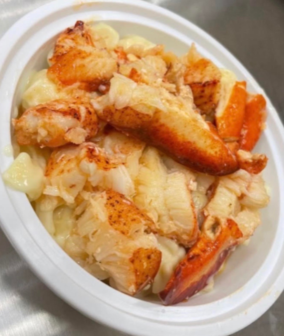 Mystic Lobster Roll Company | restaurant | 7955 E Brainerd Rd Ste 105, Chattanooga, TN 37421, USA | 4236548290 OR +1 423-654-8290