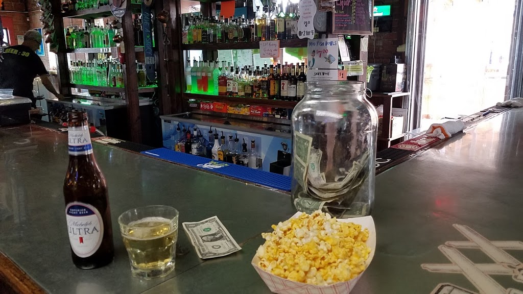 Doxx Bar | restaurant | 1219 5th St, Sioux City, IA 51101, USA | 7122243650 OR +1 712-224-3650