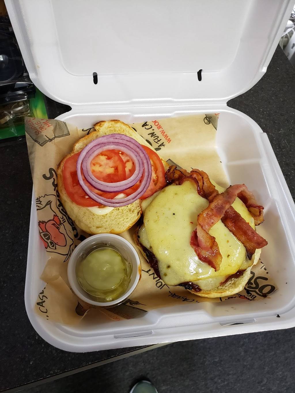 Roosters | restaurant | 4420 Dixie Hwy Ste#101, Louisville, KY 40216, USA | 5023840330 OR +1 502-384-0330