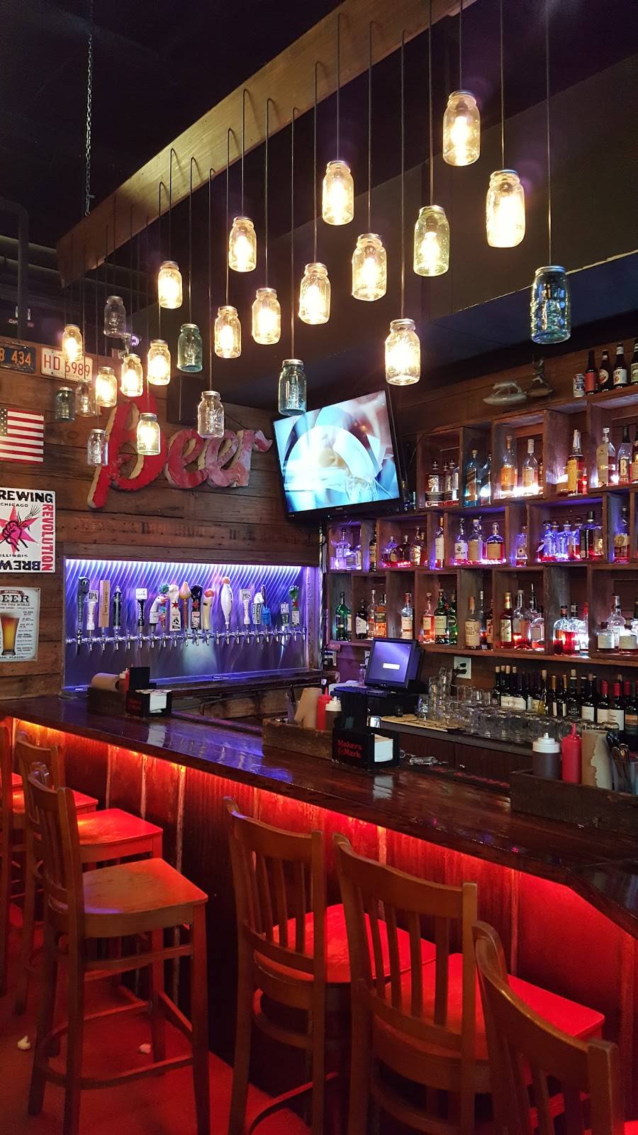 Porkchop Hyde Park | restaurant | 1516 E Harper Ct, Chicago, IL 60615, USA | 7734939333 OR +1 773-493-9333