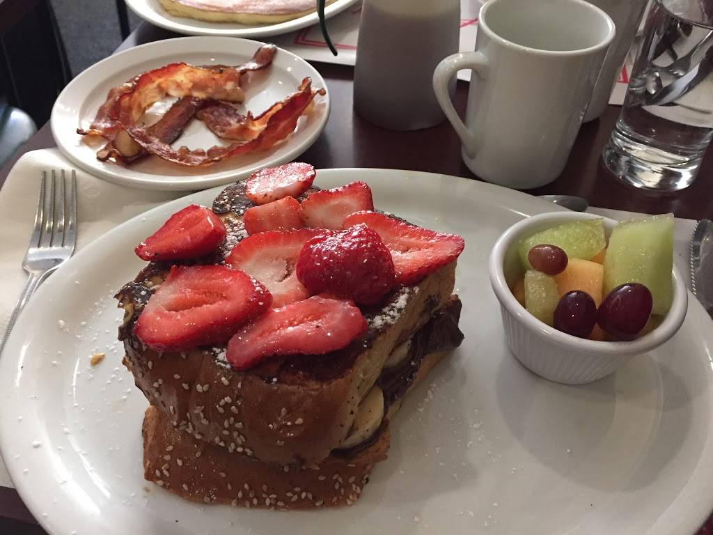 Restaurant Le Vieux Saint-Laurent | restaurant | 3993 Boul St-Laurent, Montréal, QC H2W 1Y4, Canada | 5148480983 OR +1 514-848-0983