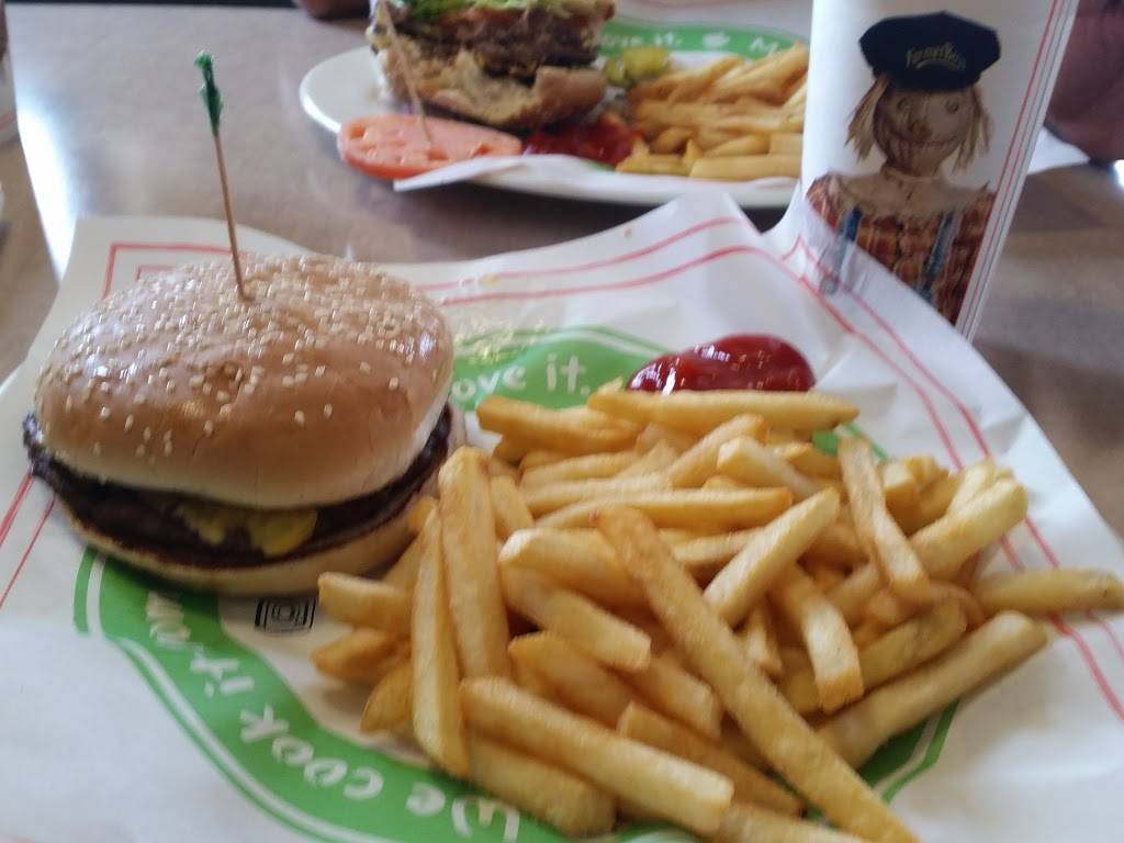 Farmer Boys | restaurant | 6315 Telegraph Rd, Commerce, CA 90040, USA | 3237275000 OR +1 323-727-5000