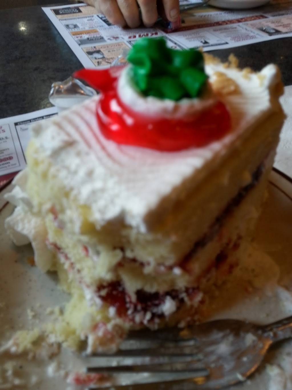 Triplets Family Restaurant | restaurant | 1947 W Main St, Stroudsburg, PA 18360, USA | 5704216566 OR +1 570-421-6566